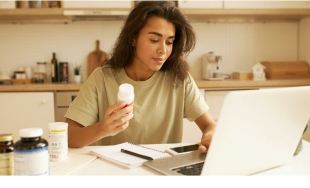 Von der Arztpraxis zur Apotheke: Warum E-Rezept online einlösen Zeit spart